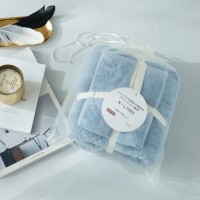 The new Korean version of the velvet absorbent velvet beach towel is soft and does not shed hair and does not fade.