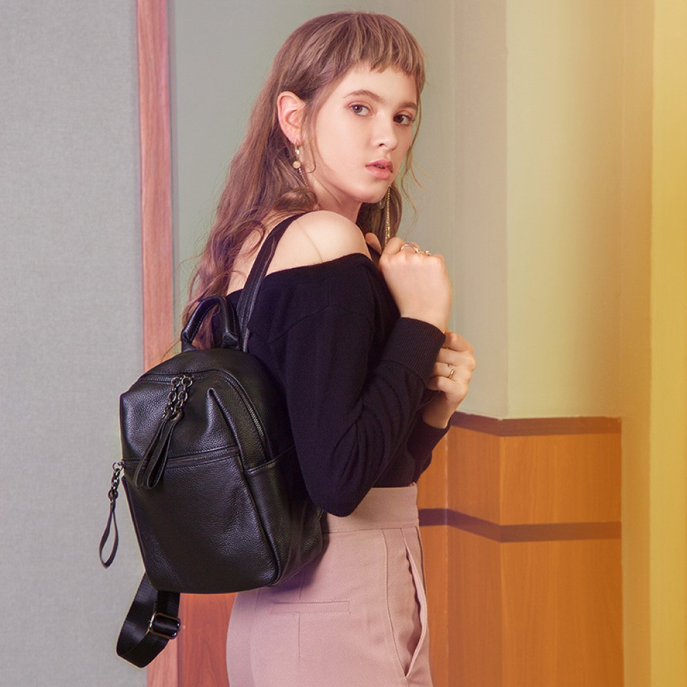 Korean fashion backpack new style large capacity college style backpack first layer leather travel backpack
