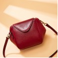 Spring and summer new female bag leather clutch bag Korean version of the first layer of leather shoulder bag messenger bag female shell bag
