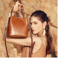 Summer new oil wax cowhide leather handbags wild portable bucket bag simple shoulder messenger bag
