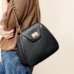 Chain crossbody bag female new fashion small fragrant style wild wild diamond female bag small black bag