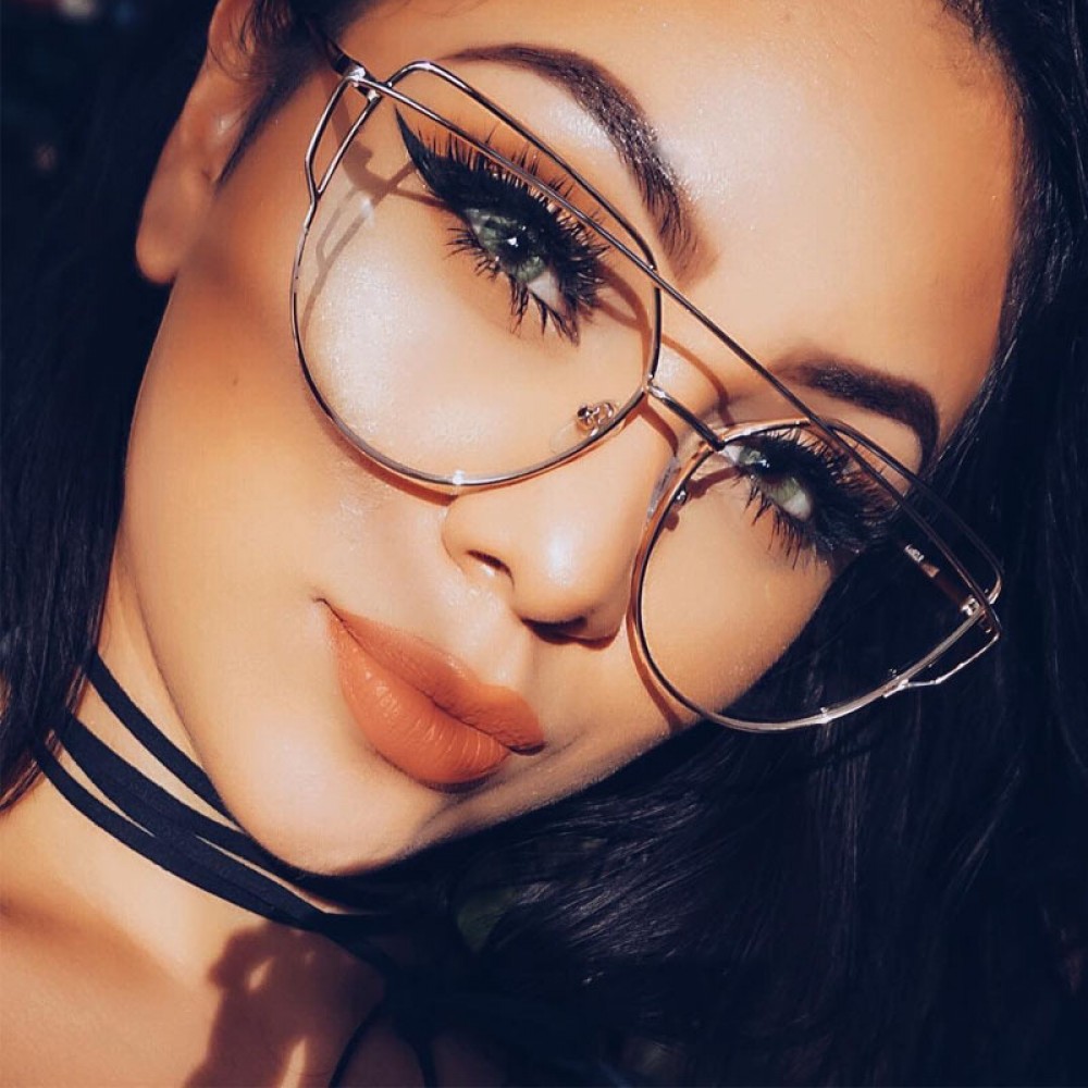 New personality glasses frame female metal frame street shooting flat mirror trend myopia glasses frame 5017