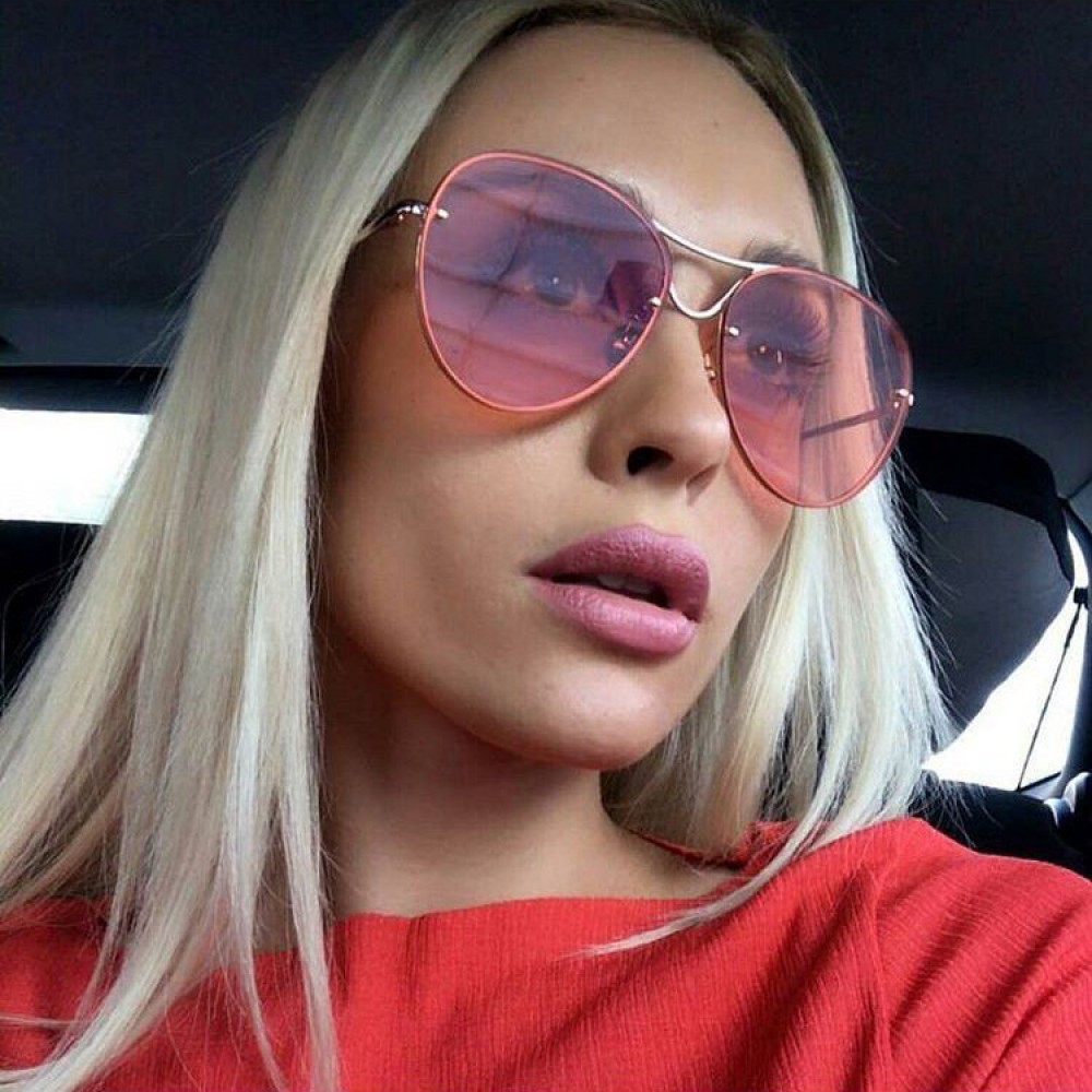 Trendy fashion big frame sunglasses men and women models transparent ocean film sunglasses street shooting wild glasses S17042