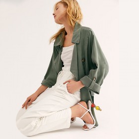 Autumn and winter new solid color short paragraph lapel windbreaker jacket nine-point sleeve fashion women