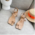 Fashion split-toe sandals trotters wild one-line buckle chunky heel women's shoes 961-2