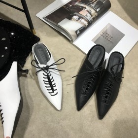 Spring new OL pointed head lace thin high-heeled personality low to help Baotou half slippers