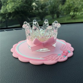 New car decoration creative cute car crown crystal seat type car interior decoration decoration supplies